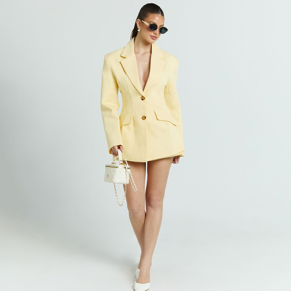 Yellow Formal Wear Women - Conjunto Feminino Amarelo Claro de 2