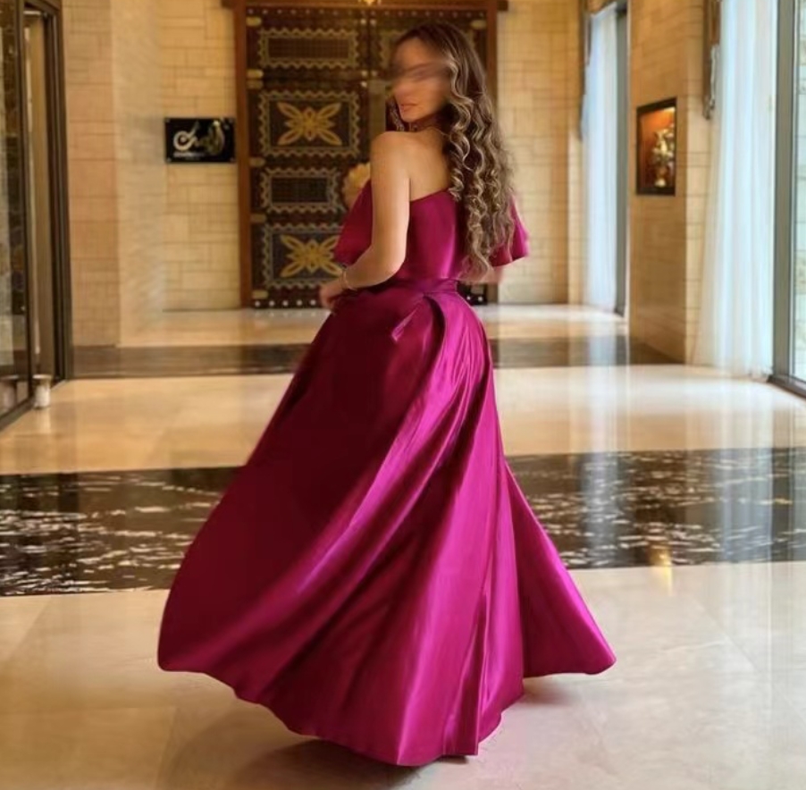 Santorini vestidos de ocasião  - Women Formal Wear Dubai avaliação e preço
