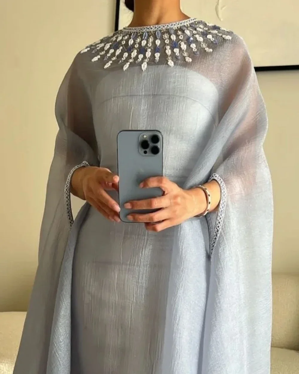 Roupões personalizados da Aráb - Women Formal Wear Dubai avaliação e preço